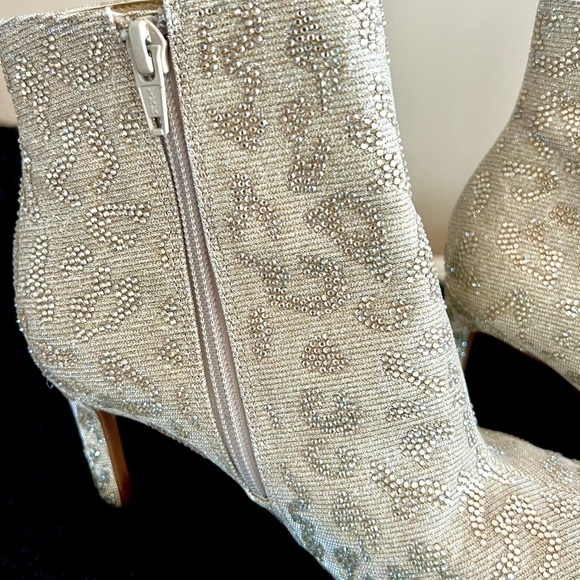 Gianni Bini gold high heel boot - Picture 5 of 12